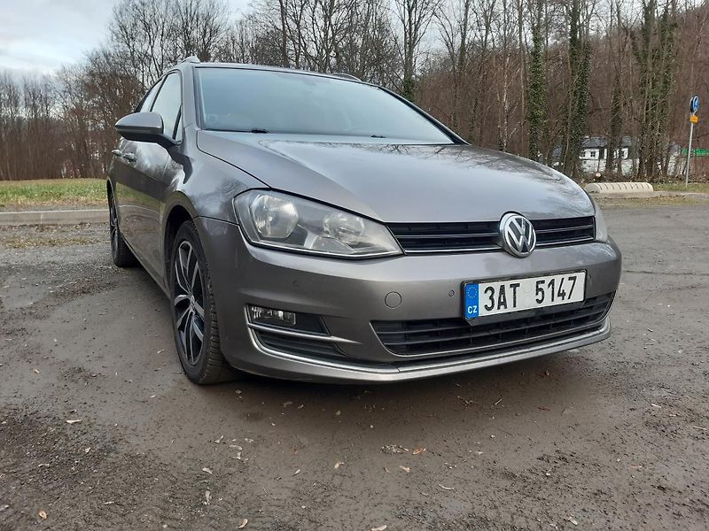Volkswagen Golf (2013) 1,6TDI, DSG, 2. maj. - fotografie inzerátu