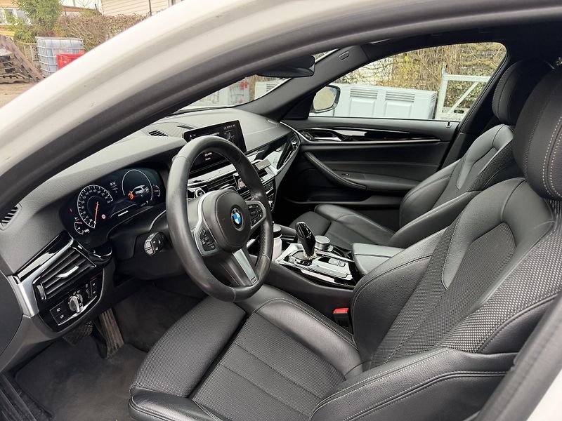 BMW Řada 5 (2019) 530 d - fotka 7 z 11