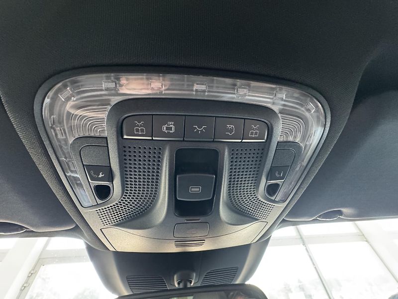 Mercedes-Benz Třídy V (2022) V300d 4M LREZERVACE - fotka 35 z 38