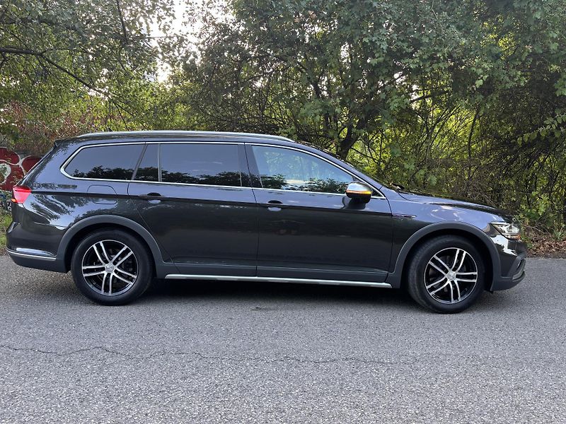 Volkswagen Passat (2021) VW Passat Alltrack 2.0 TDI 147 - fotka 7 z 19