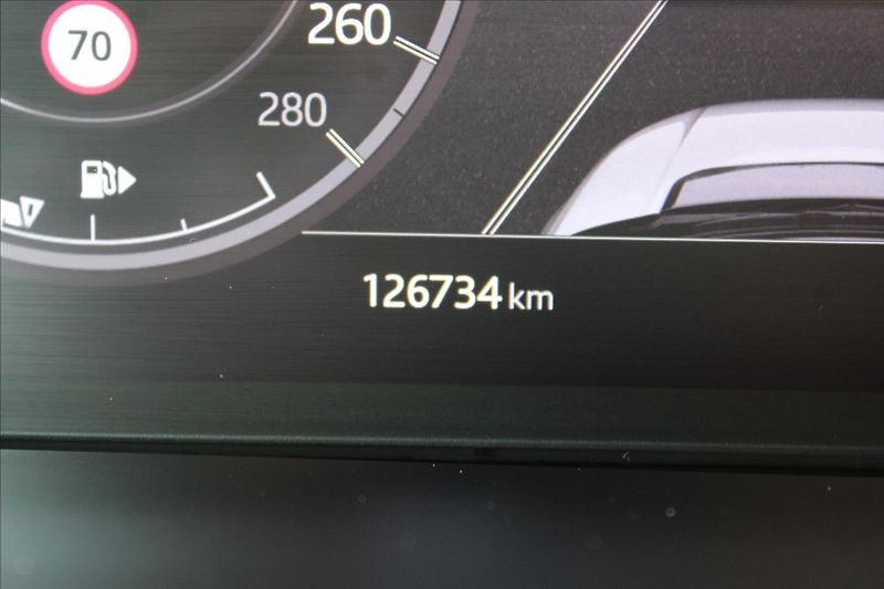 Land Rover Discovery Sport 1,5 P300e  A/T,4x4,R-DYNAMIC S - fotka 9 z 39