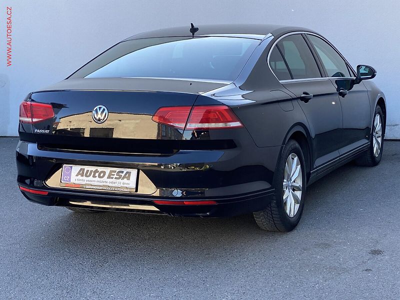 Volkswagen Passat (2015) 1.4 TSi, Comfortline, navi - fotka 4 z 18