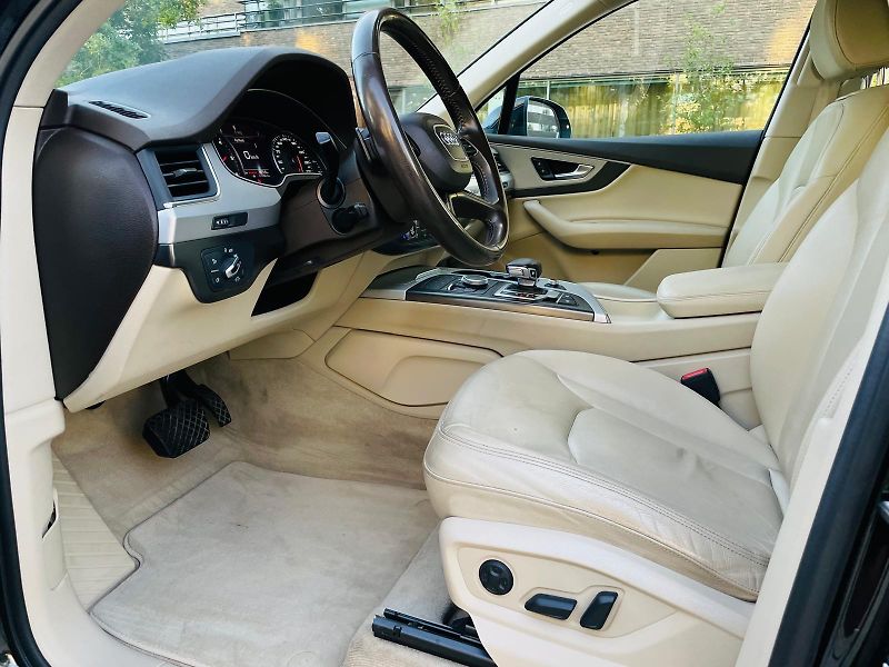 Audi Q7 3.0TDI AUT VÝHŘEV QUATTRO - fotka 31 z 54