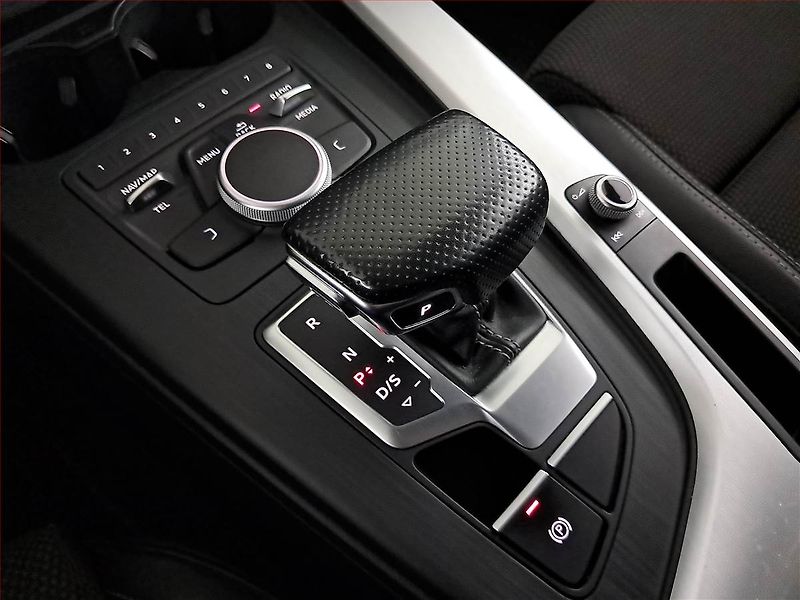 Audi A4 (2018) 2.0 TDI, Automat, Kůže, Navi - fotka 13 z 25