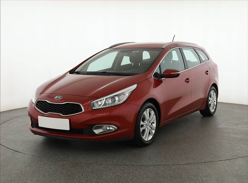 Kia Ceed (2014) 1.6 CRDi, ČR,1.maj, Serv.kniha - fotka 2 z 17