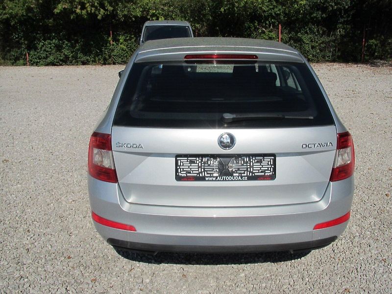 Škoda Octavia 1.2 TSI - fotka 5 z 17