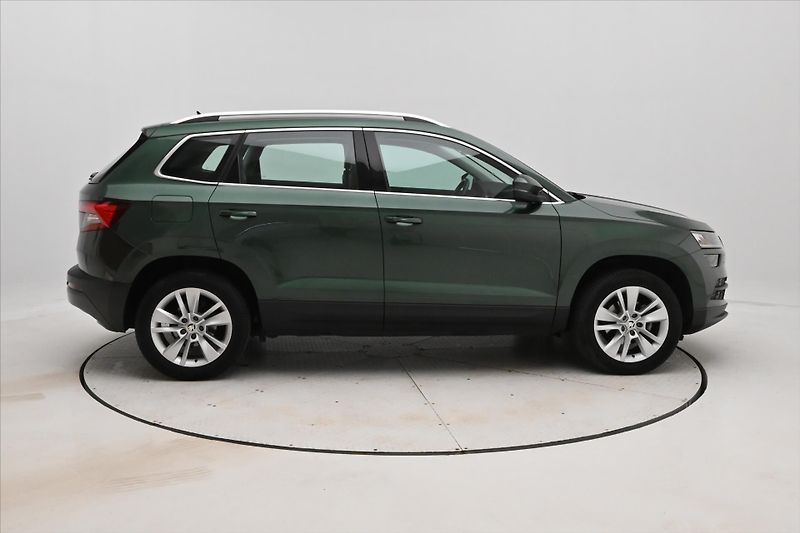 Škoda Karoq 1,5 TSI 110 kW STYLE Tažné Zár - fotka 4 z 31