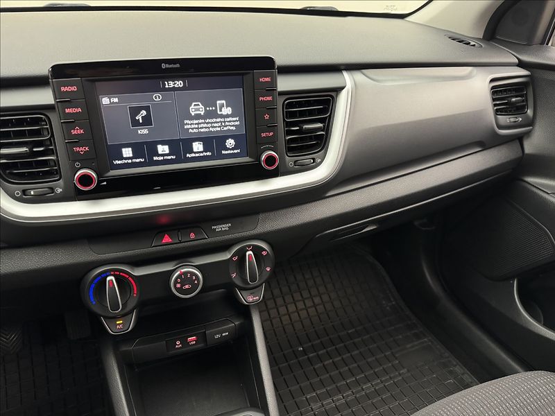Kia Stonic 1,4 i SERVIS KAMERA 2X KOLA ČR - fotka 14 z 37
