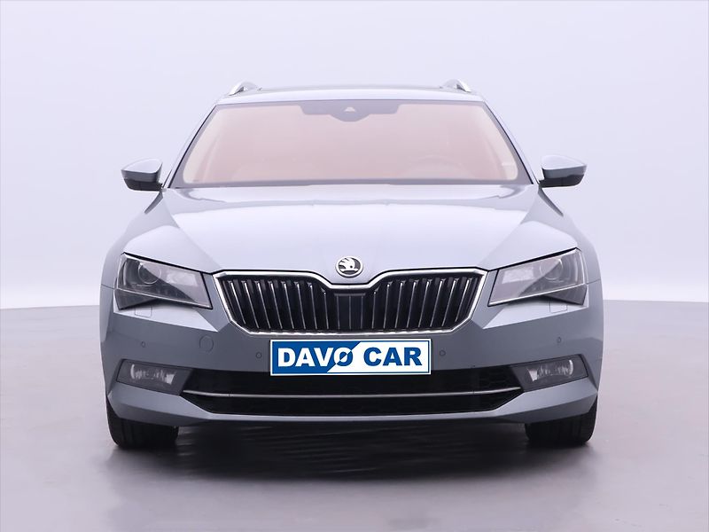 Škoda Superb 2,0 TSi 206kW L&K 4x4 CZ - fotka 2 z 39