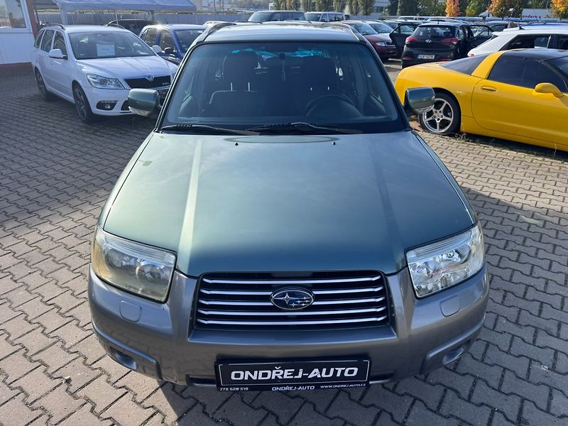 Subaru Forester (2005) 4X4 2,0i 116 KW TAŽNÉ - fotka 9 z 43