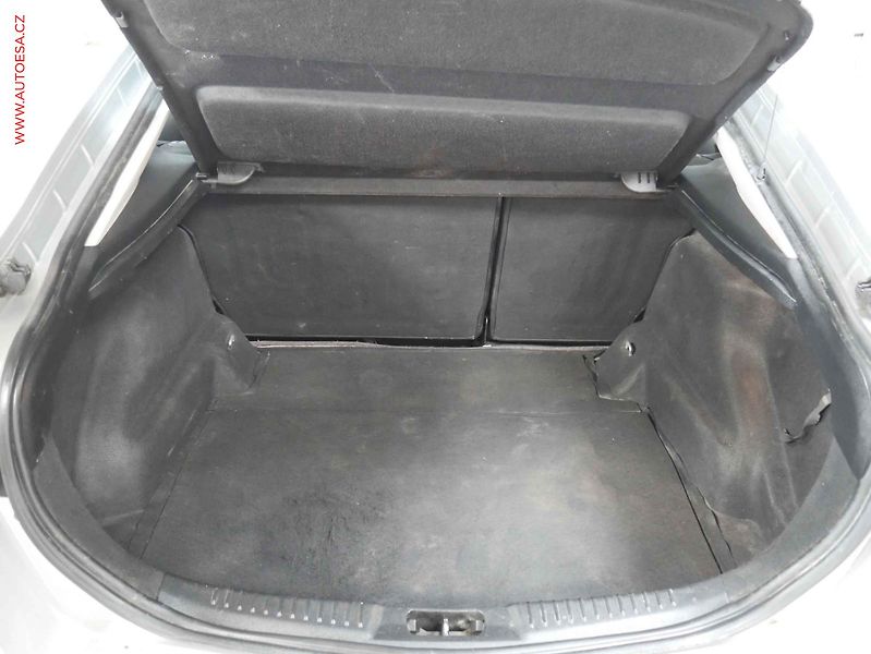Ford Mondeo (2009) 2.0TDCi, ČR, AC, temp - fotka 7 z 19