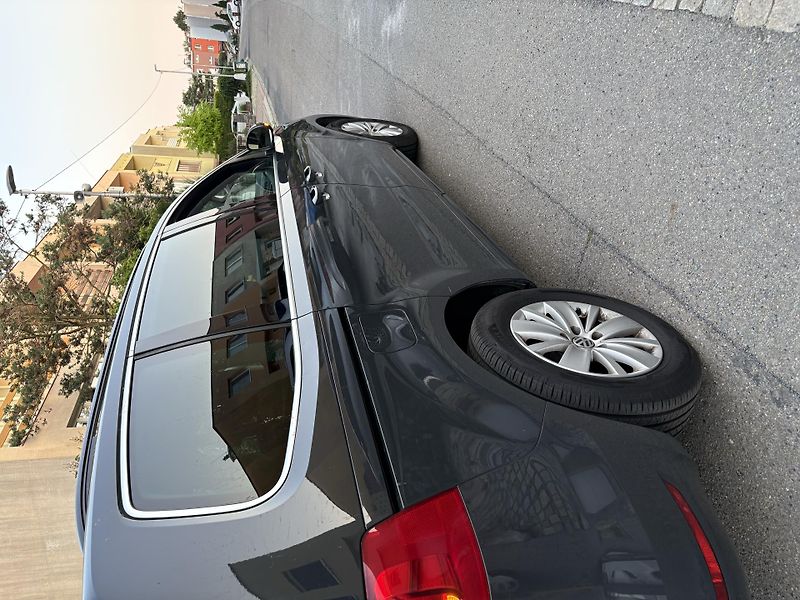 Volkswagen Sharan (2013) - fotka 6 z 9