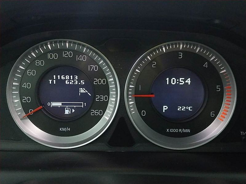 Volvo XC60 (2011) D5, 4X4, Automat, Kůže - fotka 11 z 19
