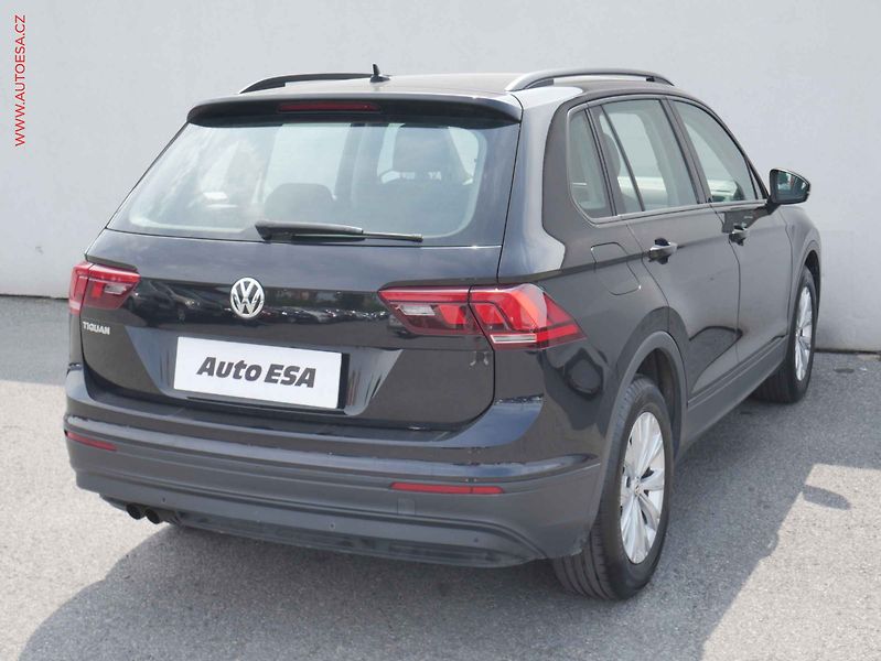 Volkswagen Tiguan (2018) 1.4 TSi, LED, navi, AC - fotka 4 z 17