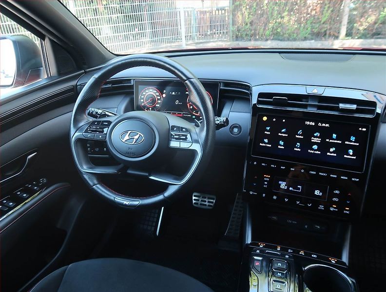 Hyundai Tucson (2022) N-Line 1.6 T-GDI 48V MHEV - fotka 7 z 34