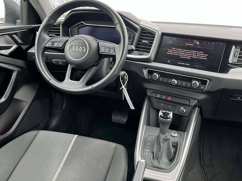 Audi A1 (2022) Sportback 1.0 30 TFSI Advanced - fotka 5 z 20