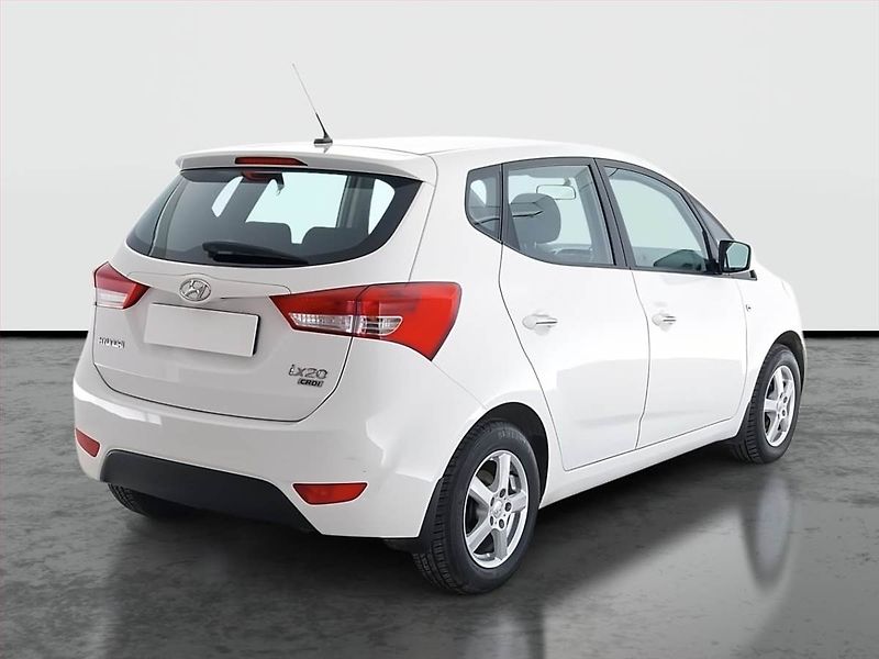 Hyundai ix20 (2011) 1.4 CRDi, Vyhř. sedaček - fotka 5 z 16