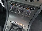 Volkswagen Golf 2.0TDI4X4,VÝBAVA,KRÁSNÝ,SERVIS - náhled 14