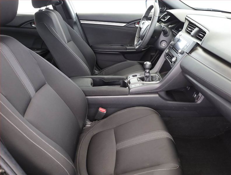 Honda Civic (2021) 1.0 VTEC Turbo, ČR,1.maj - fotka 7 z 18