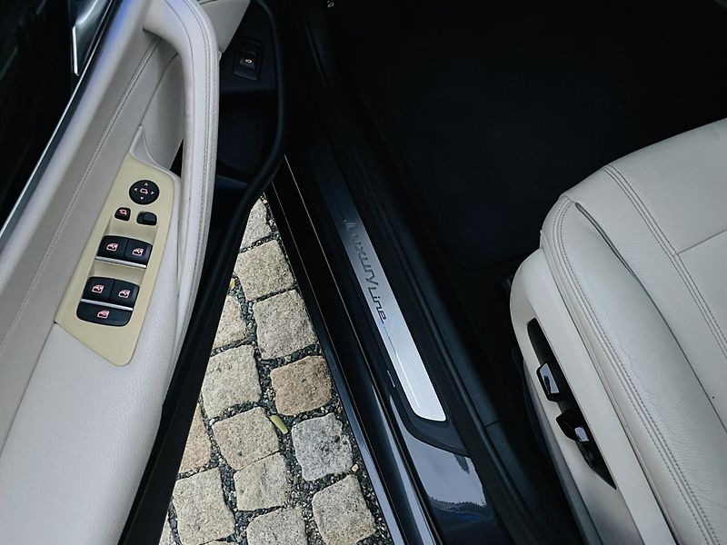 BMW Řada 5 520D AUT KAMERA SERVISKA - fotka 32 z 48