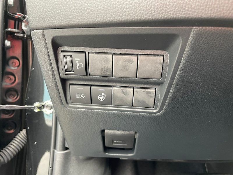 Toyota Yaris 1.5 HEV 116 Style - fotka 24 z 28
