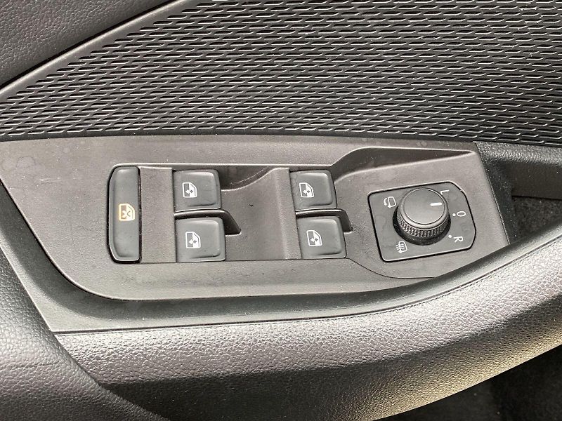 Škoda Octavia (2023) Combi 2.0 TDI DSG Ambition - fotka 20 z 30