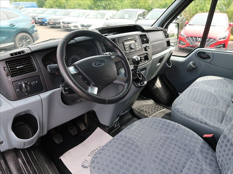 Ford Transit 2,2 TDCi,92kW,L3,6míst,tempoma - fotka 9 z 21