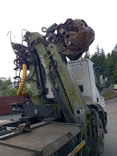 Iveco (2009) 450 kontejner+ruka - fotka 14 z 23