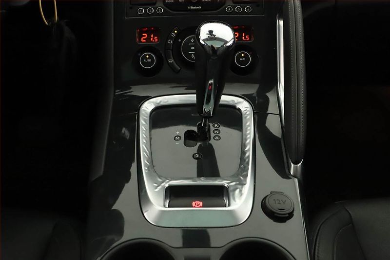 Peugeot 3008 (2014) 1.6 HDi, Automat, Navi, Xenony - fotka 10 z 18