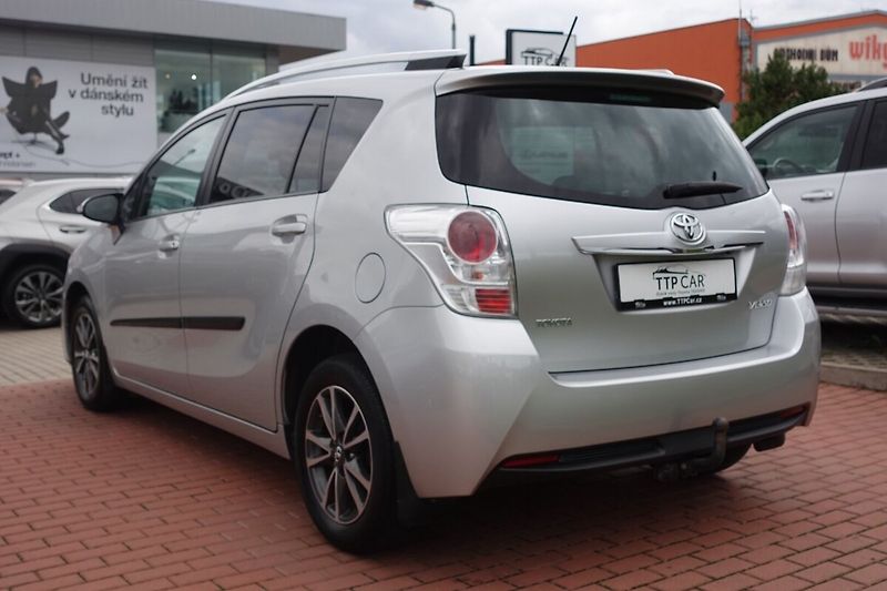 Toyota Verso 1,8VVTi 108kW 6M/T Active Supe - fotka 6 z 26
