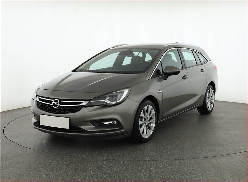 Opel Astra (2017) 1.4 T, Navi, Tempomat - fotka 2 z 17