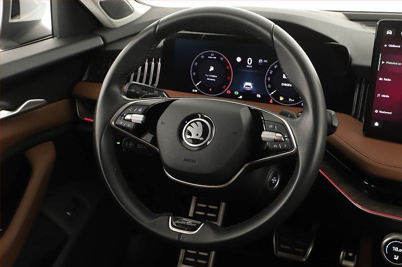 Škoda Superb (2024) 2.0 TDI - fotka 16 z 20