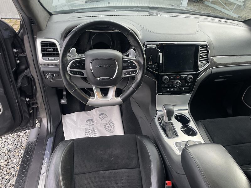 Jeep Grand Cherokee 6.4i 480PS HEMI SRT CZ 78000KM - fotka 113 z 187