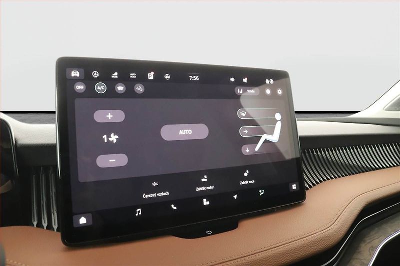 Škoda Superb (2024) 2.0 TDI - fotka 14 z 20
