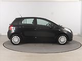 Toyota Yaris (2008) 1.0 VVT-i, po STK, servisované - náhled 6