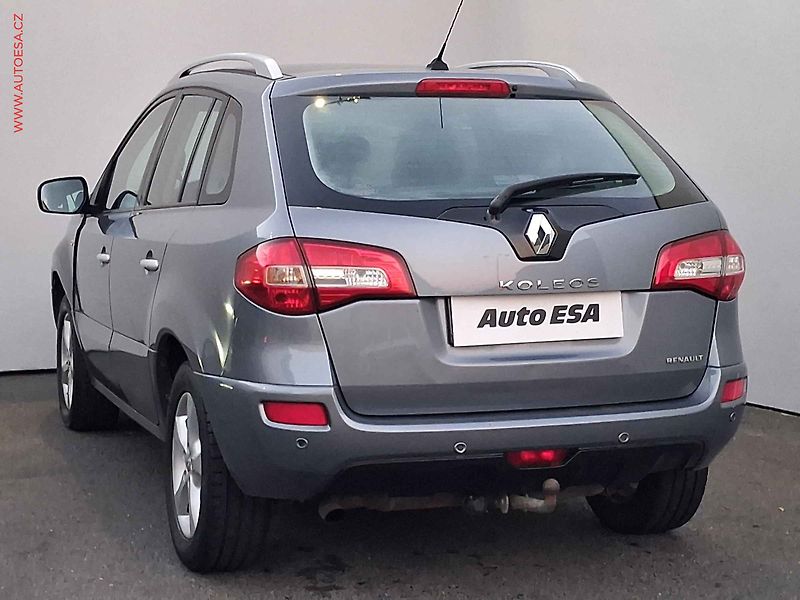 Renault Koleos (2008) 2.0dCi 4x4, Panor, xenon - fotka 6 z 15
