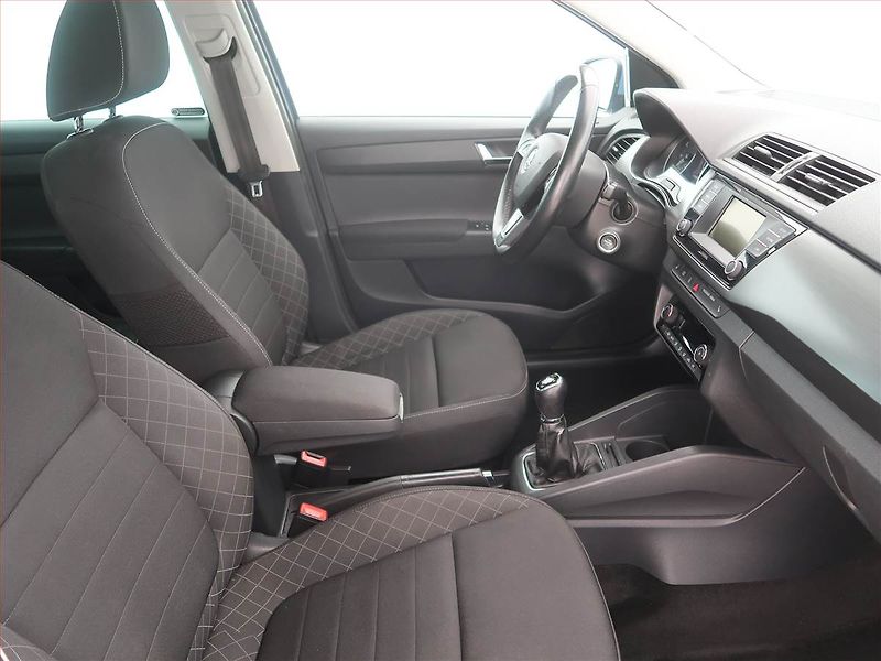 Škoda Fabia (2016) Style 1.2 TSI, Serv.kniha - fotka 7 z 15