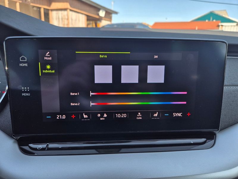 Škoda Octavia Combi 1,5 TSI e-TEC 110kW DSG - fotka 28 z 31