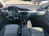 Škoda Superb (2011) 1.6 TDi, Ambition - náhled 8