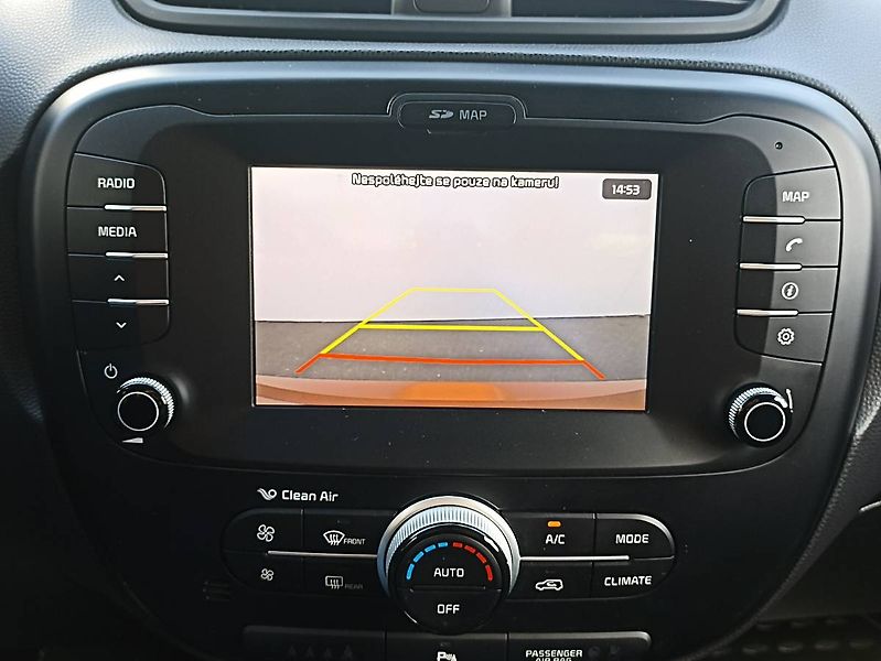 Kia Soul (2017) 1.6 GDI 97kW tažné servis.knih - fotka 17 z 31