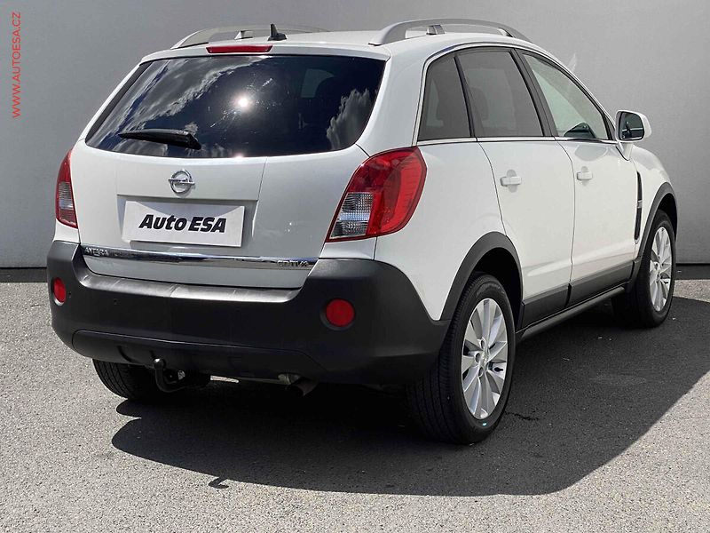 Opel Antara (2014) 2.2 CDTi 4x4, AT, bixen, TZ - fotka 4 z 16