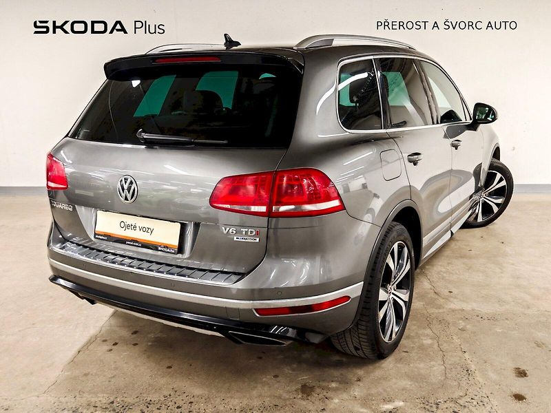 Volkswagen Touareg (2018) 3.0 TDI 193 kW DSG R-line - fotka 2 z 31