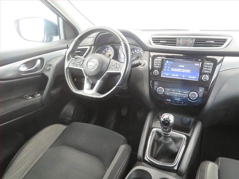 Nissan Qashqai (2018) N-Connecta 1.2 DIG-T - fotka 7 z 17