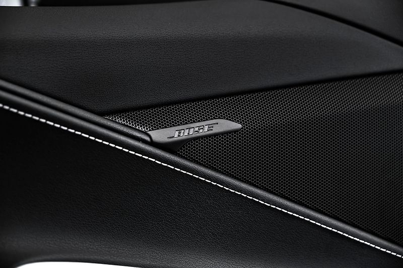 Chevrolet Corvette (2022) C8 Stingray - fotka 21 z 24