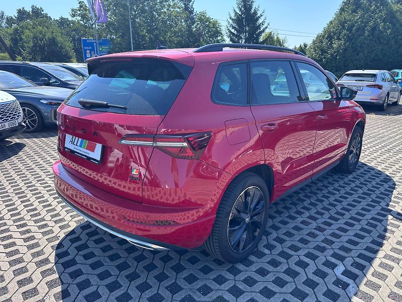 Škoda Karoq 2,0 TDI DSG 4x4 Sportline  - fotka 2 z 17