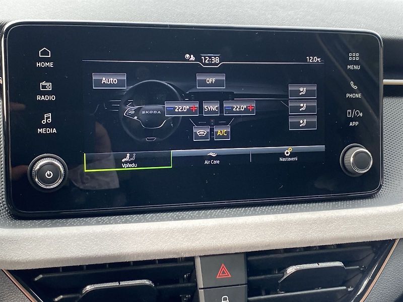 Škoda Kamiq (2026) 1,0 TSI 85 kW DSG Top Selectio - fotka 23 z 32
