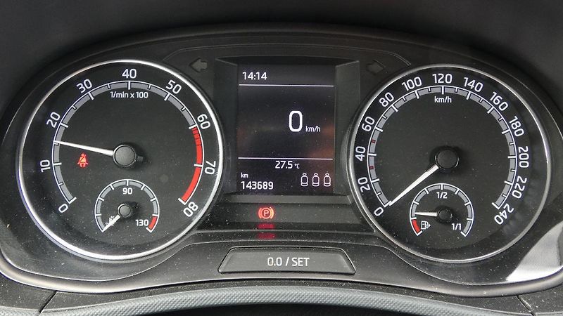 Škoda Fabia Combi 1.0 TSI Active Tour - fotka 11 z 19