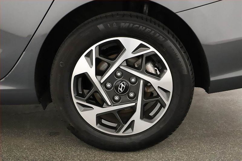 Hyundai i30 (2025) Family 1.0 T-GDI, ČR,1.maj - fotka 20 z 20