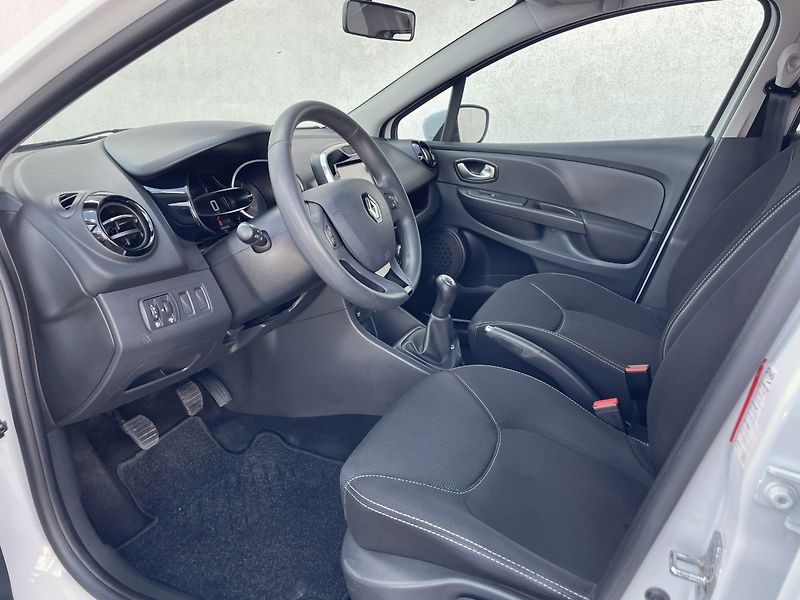 Renault Clio (2016) Advantage 1,2 16v 75k - fotka 15 z 16
