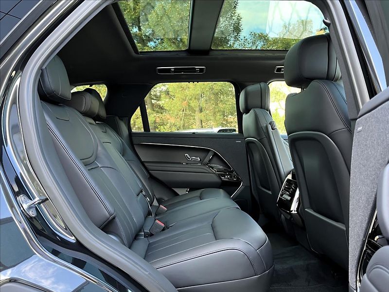 Land Rover Range Rover Sport (2026) 3,0 D250 DYNAMIC SE - fotka 28 z 30